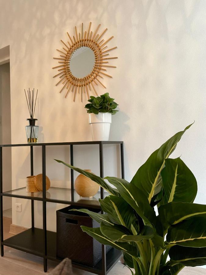 Appartement Aux Pieds Du Palais Des Papes. Avignone Esterno foto