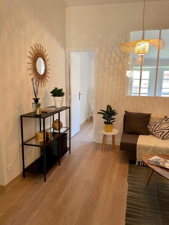 Appartement Aux Pieds Du Palais Des Papes. Avignone Esterno foto